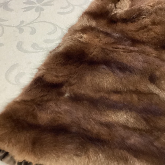 Vintage Elegant Brown Genuine Mink Stole RARE STUNNING. VINTAGE - Picture 2 of 8